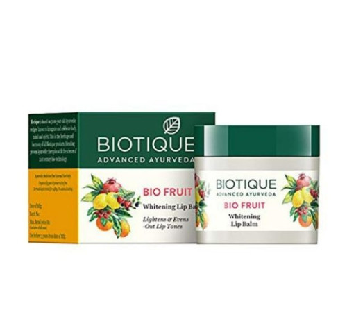 Отбеливающий фруктовый бальзам для губ Биотик (Bio Fruit Whitening Lip Balm Biotique), 12 г.